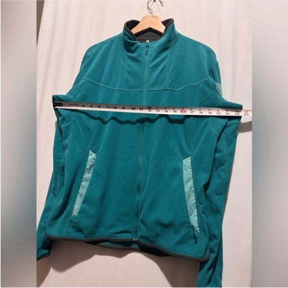 Arc'teryx Men's Teal and Light Blue Ski Jacket - Picture 7 of 15